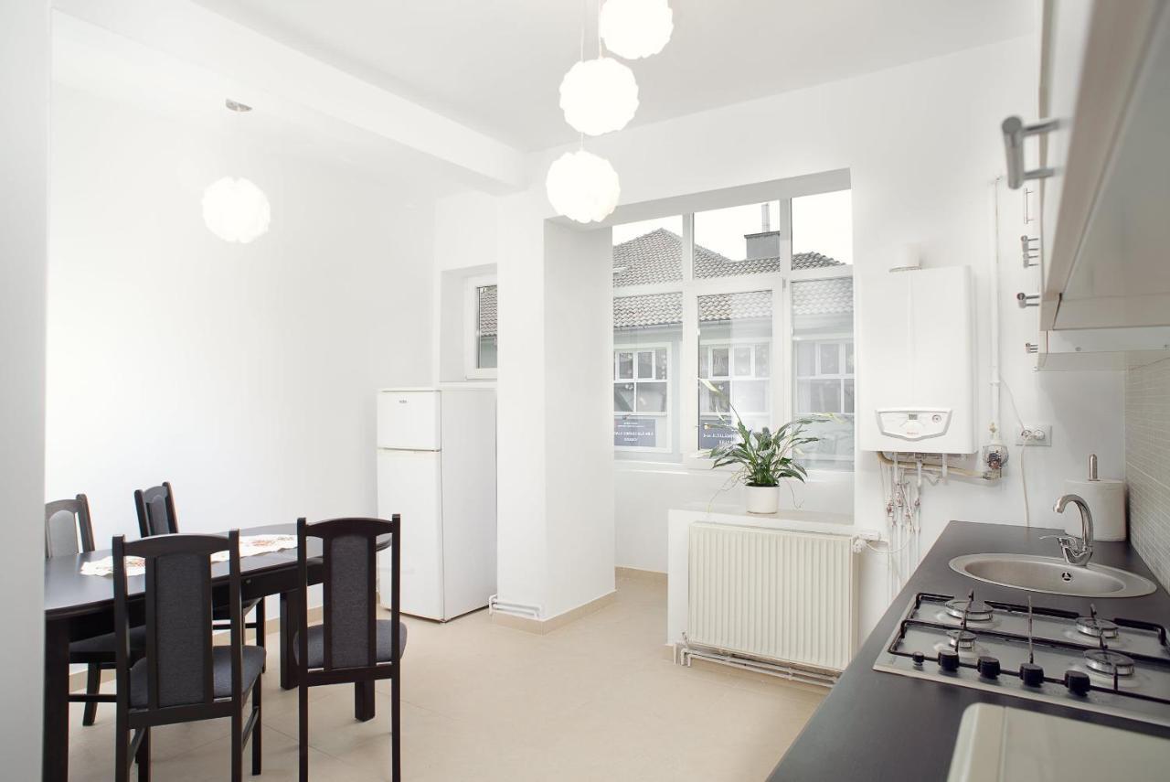 Sunshine Apartment Брашов Екстериор снимка