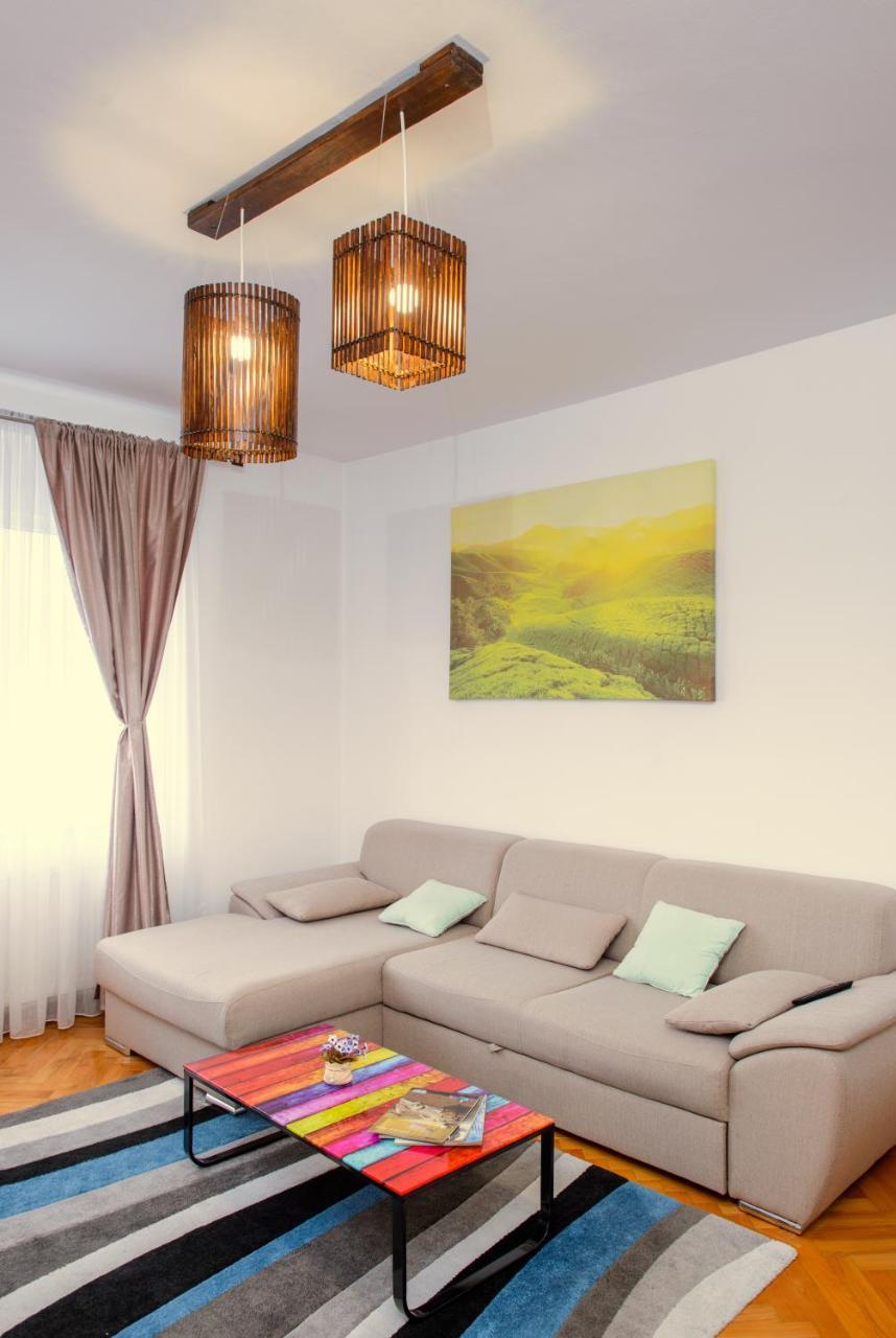 Sunshine Apartment Брашов Екстериор снимка